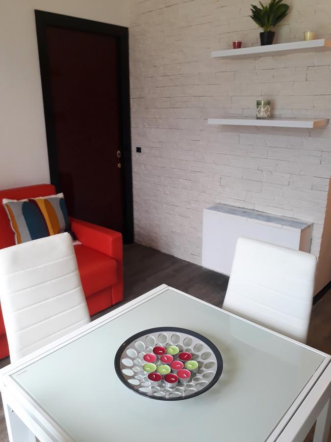 Campione Giulia Exclusive Lakefront Apartment By Gardadomusmea Кампіоне-дель-Ґарда Екстер'єр фото